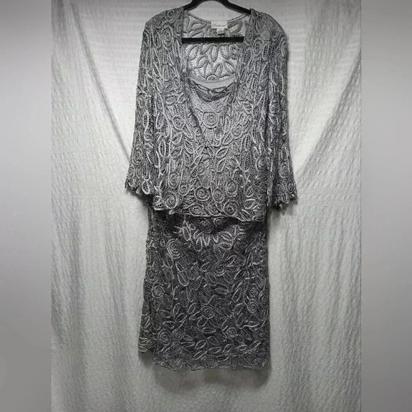 SOULMATES Hand Crochet 3/4 Bell Sleeve 3pc Evening gown. Silver with beading. XL - Picture 2 of 16
